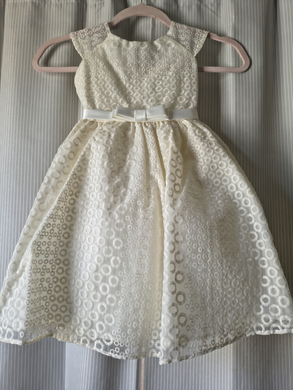 Ivory Circle-Pattern Lace Flower Girl Dress with Bow Size 5